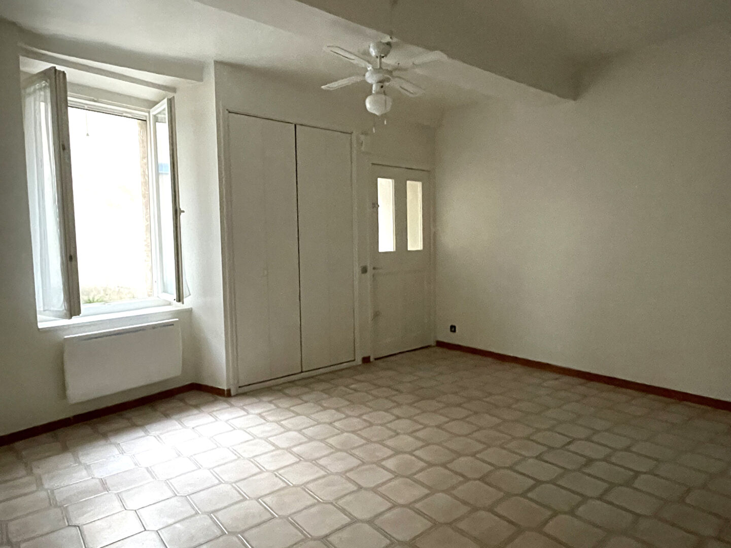 Maison à louer, 36m², Lambesc