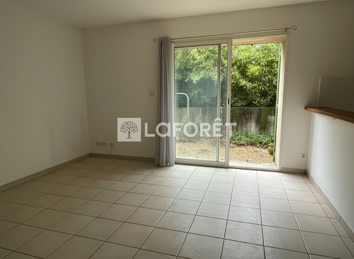 Maison à louer, 39m², Mallemort