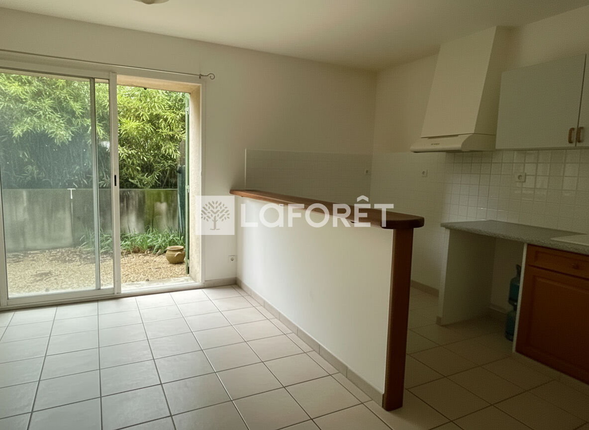 Maison à louer, 39m², Mallemort