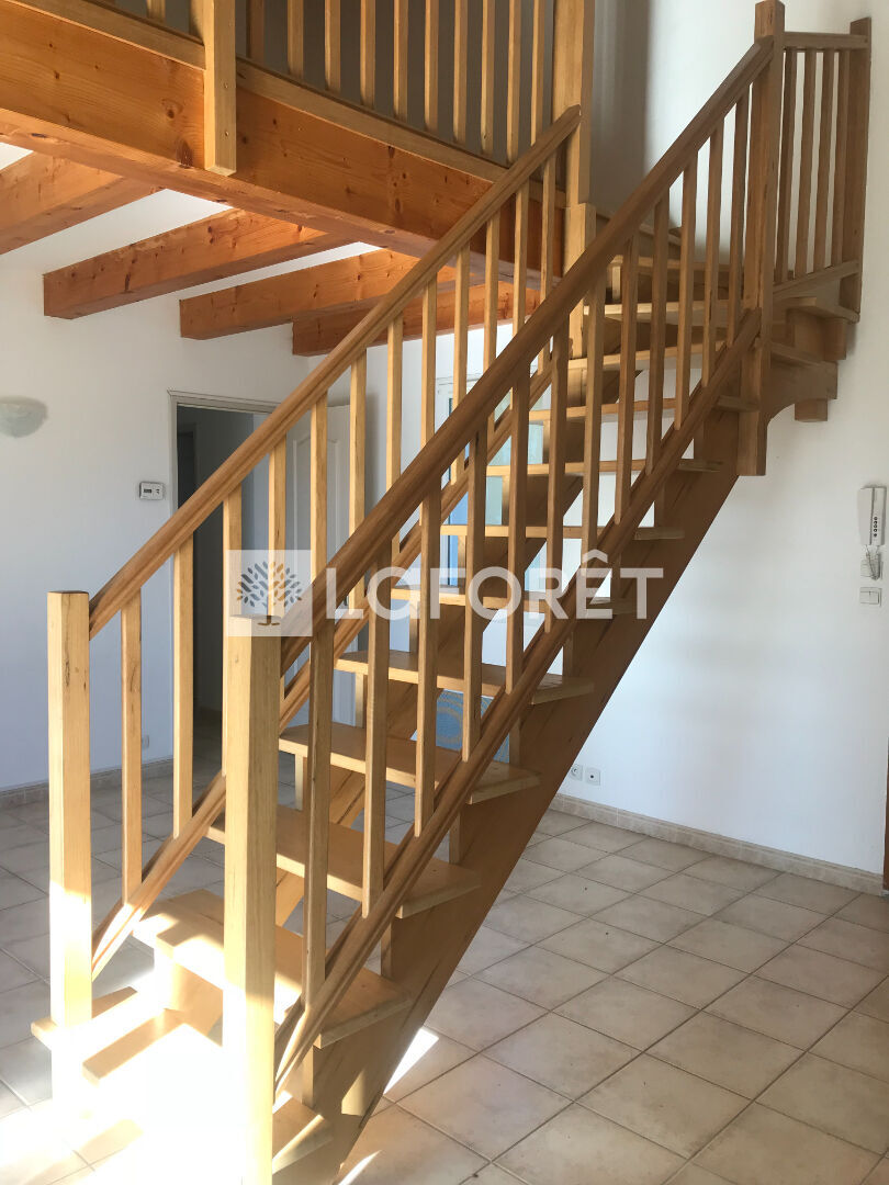 Maison à louer, 84m², LAMBESC