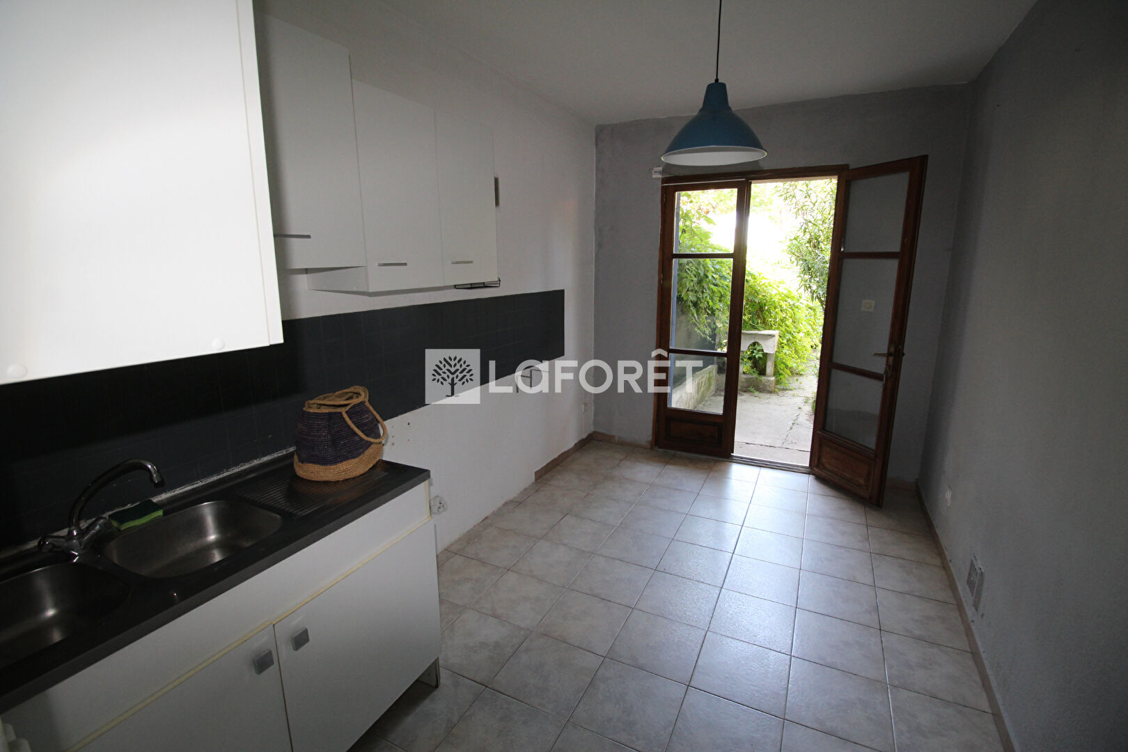 Maison à louer, 25m², MARIGNANE