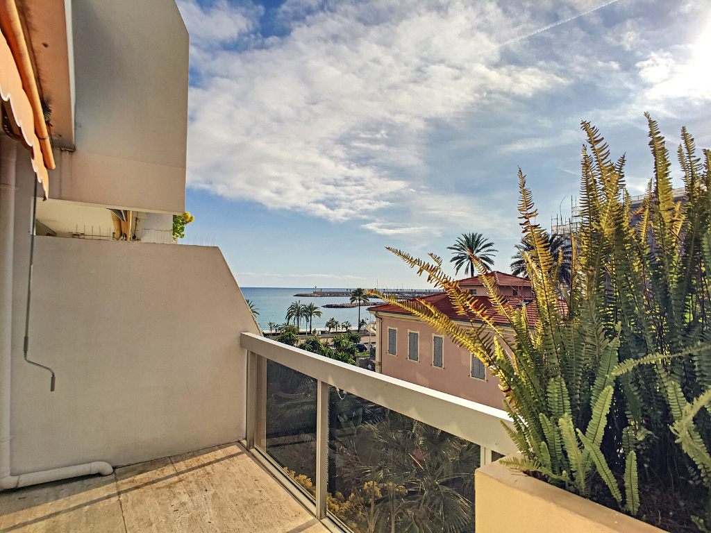 Location appartement Menton - 2 pièce(s) - 39 m² - 890 ...