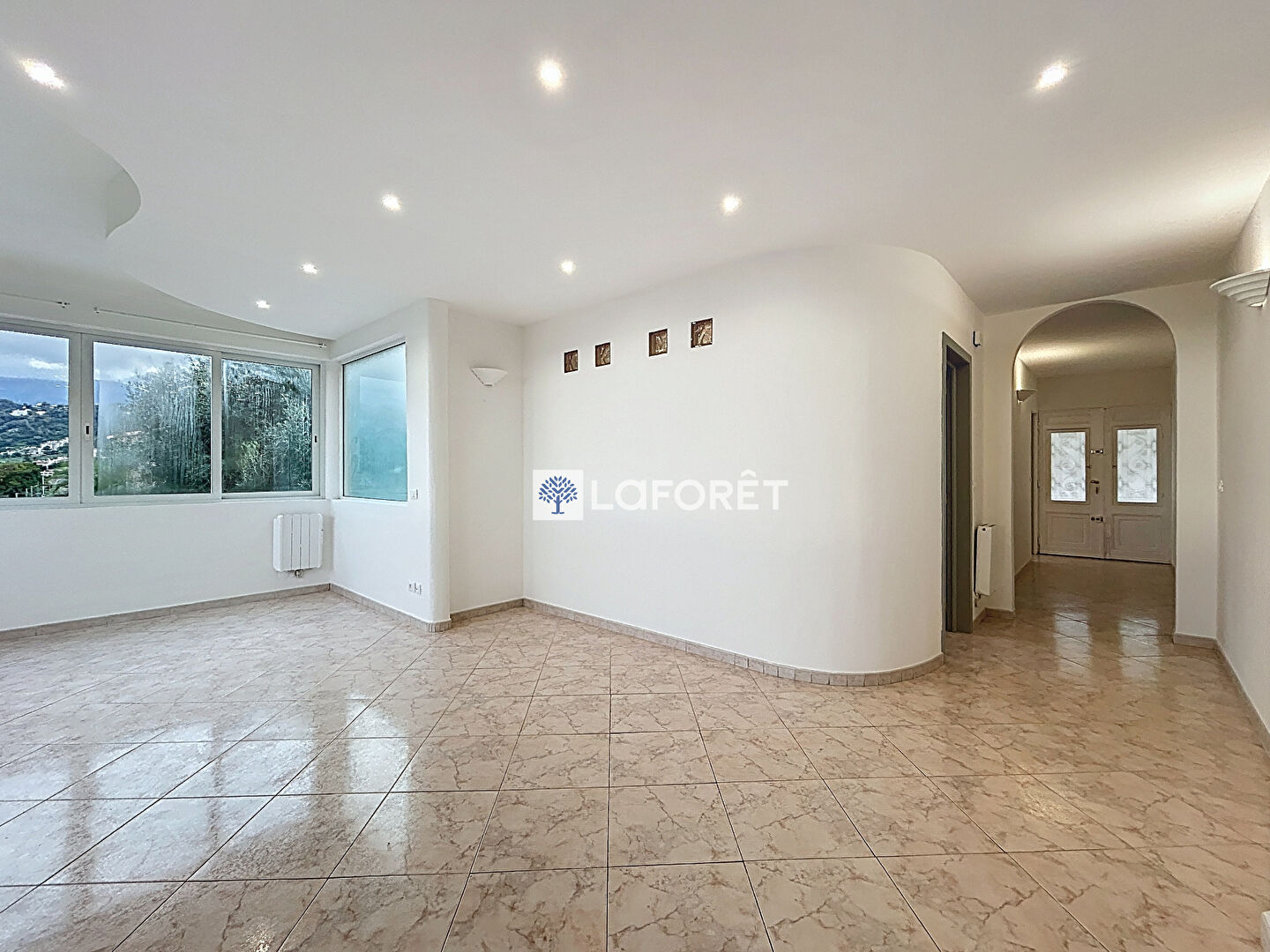 Maison à louer, 102m², Menton