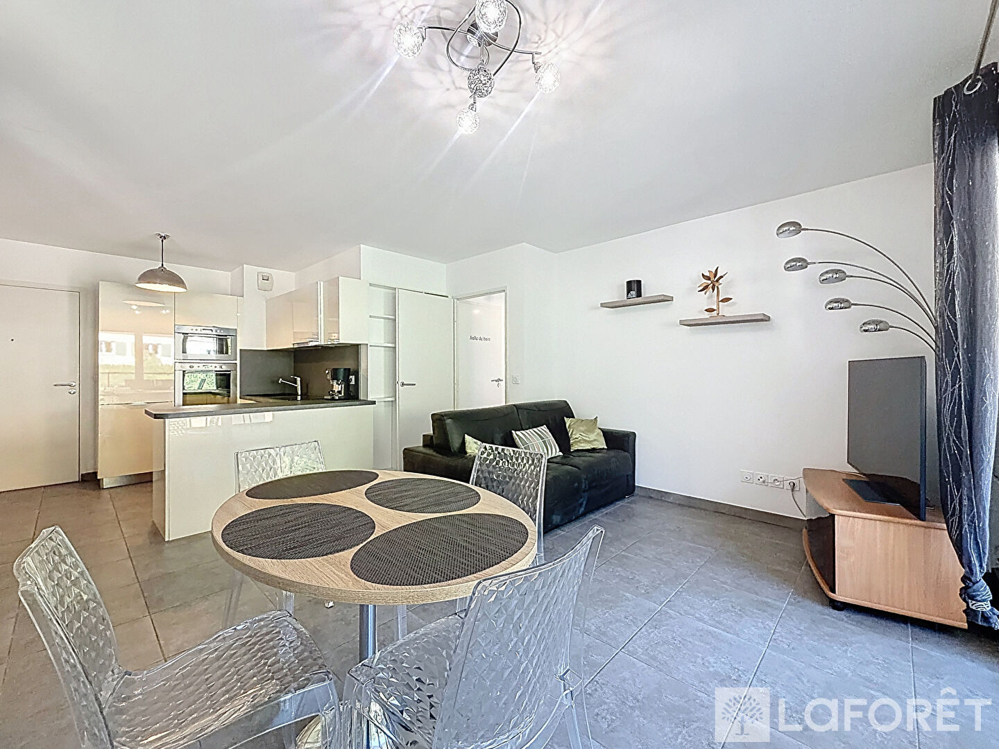 Maison à louer, 57m², Menton
