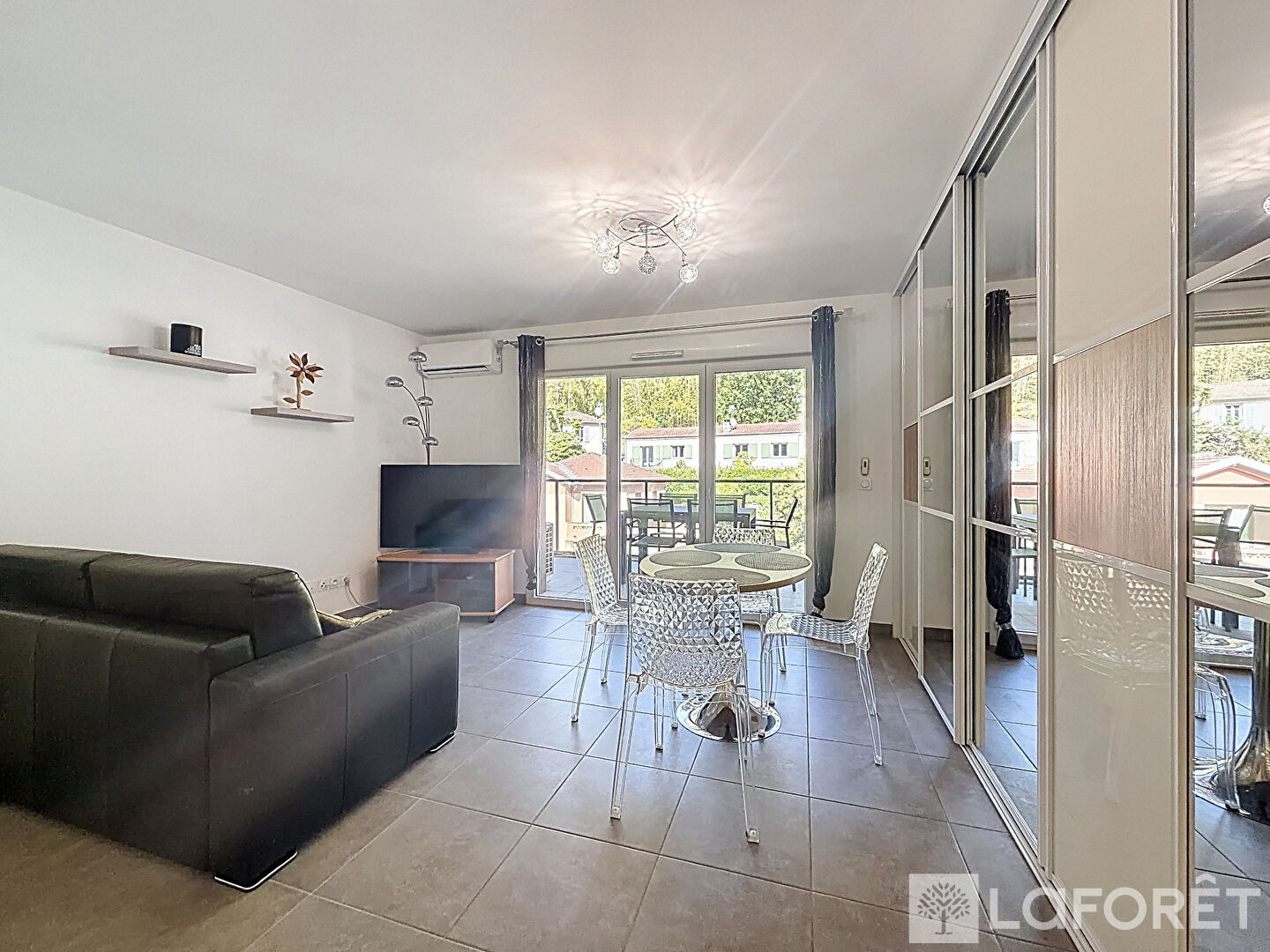 Maison à louer, 57m², Menton