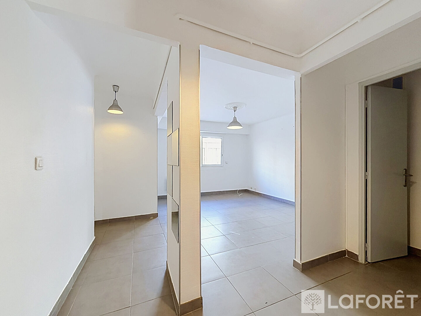 Maison à louer, 45m², MENTON