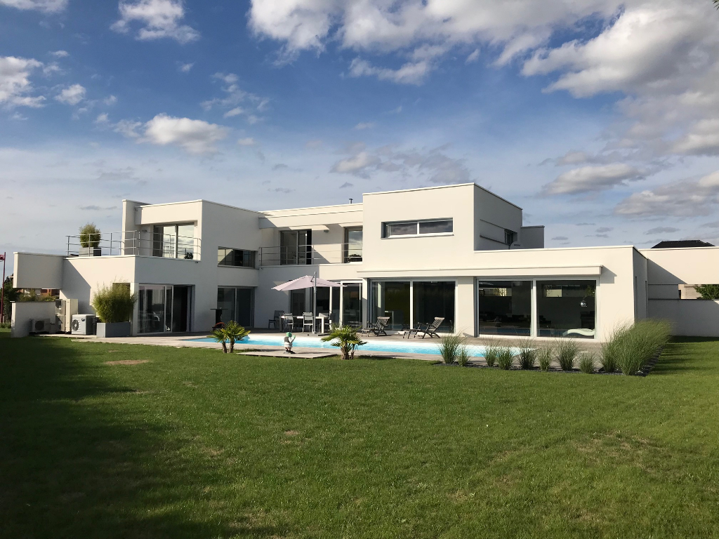 Achat Maison Pres De Merignies 7 Piece S 300 M 1 360 000 Laforet Immobilier