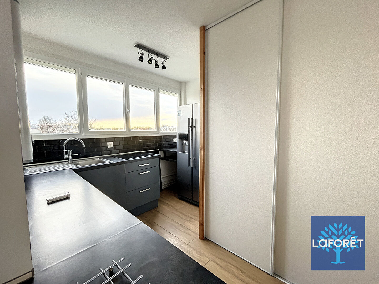 Location appartement SainteGenevièvedesBois 3 pièce(s) 65 m² 1