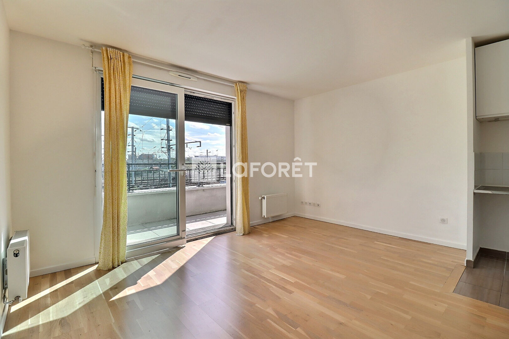 Appartement a louer saint-ouen-sur-seine - 4 pièce(s) - 78.67 m2 - Surfyn