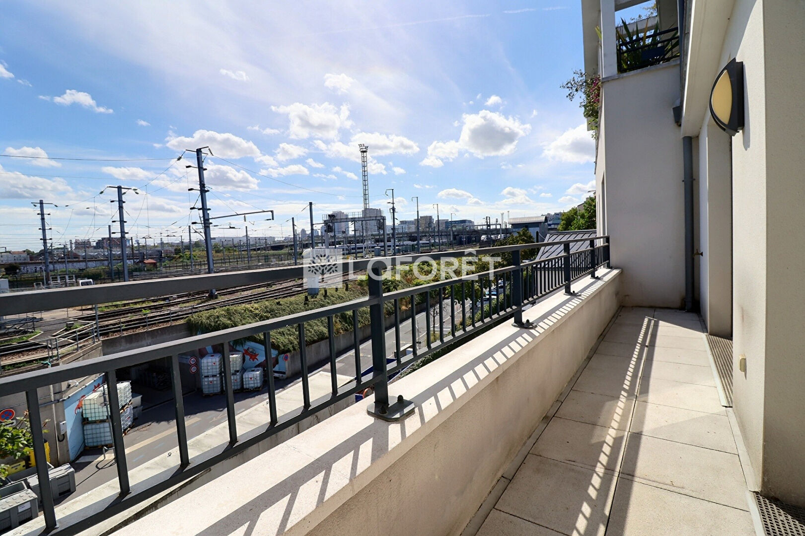 Appartement a louer saint-ouen-sur-seine - 4 pièce(s) - 78.67 m2 - Surfyn