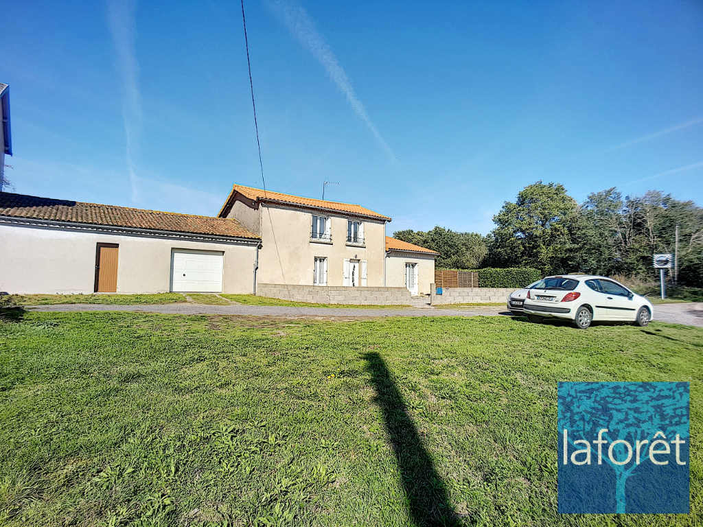 Achat maison près de La ChapelleSaintLaurent 5 pièce(s) 112 m²