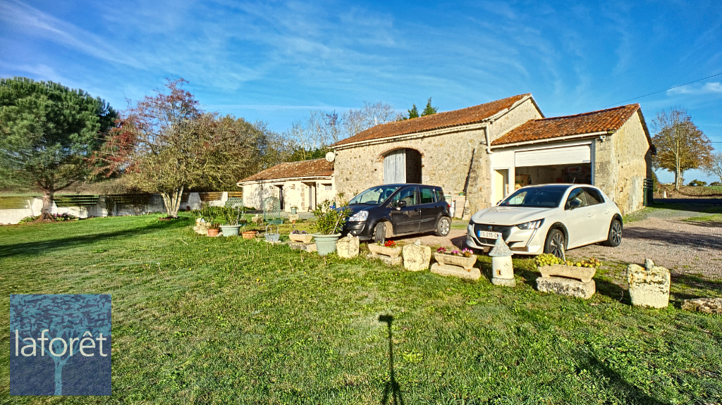 Achat maison près de La ChapelleSaintLaurent 8 pièce(s) 181 m²