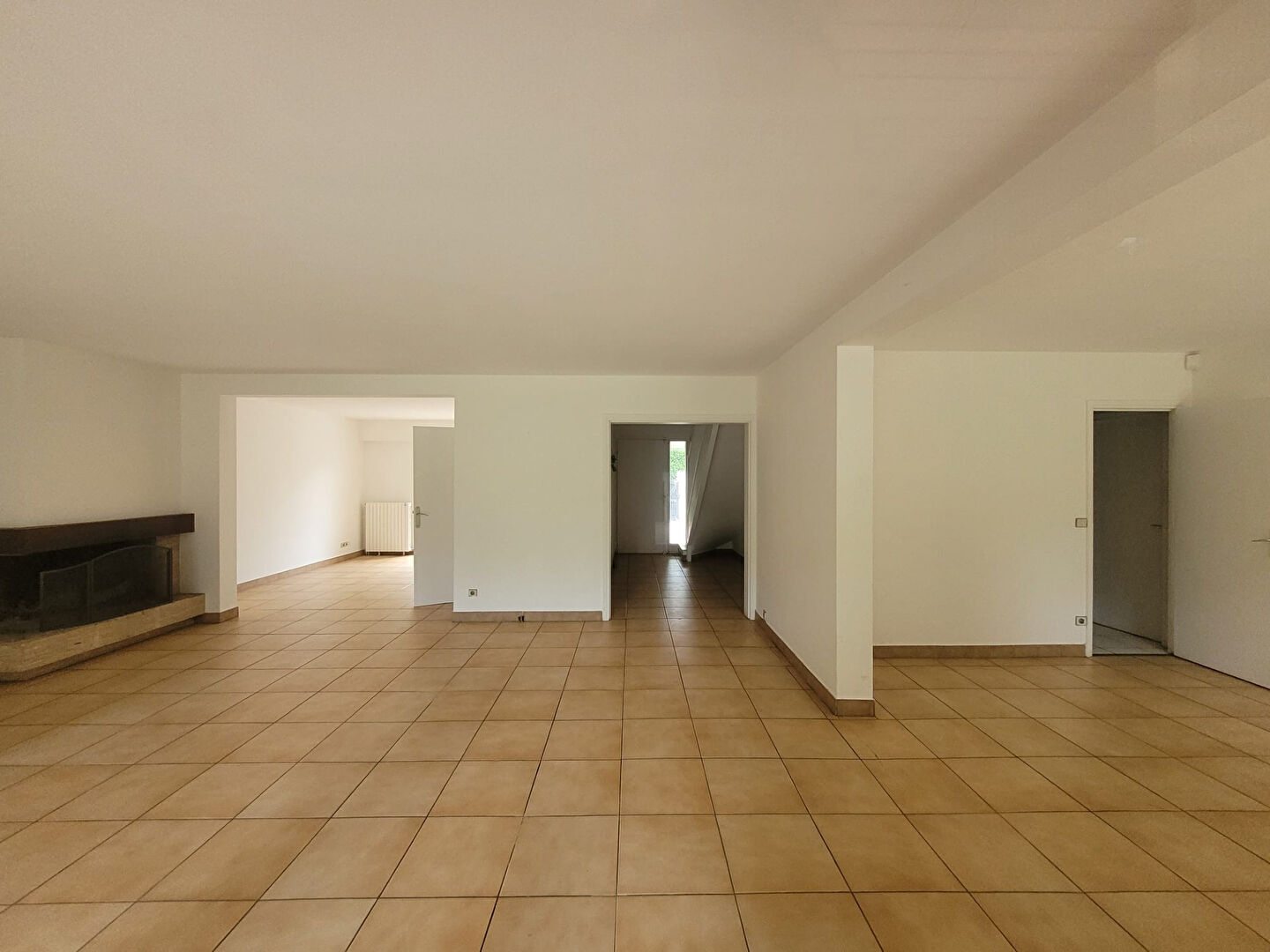 Maison à louer, 213m², VERNEUIL SUR SEINE