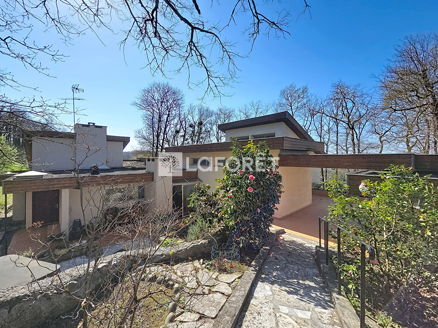Maison à vendre, 225m², LAA MONDRANS