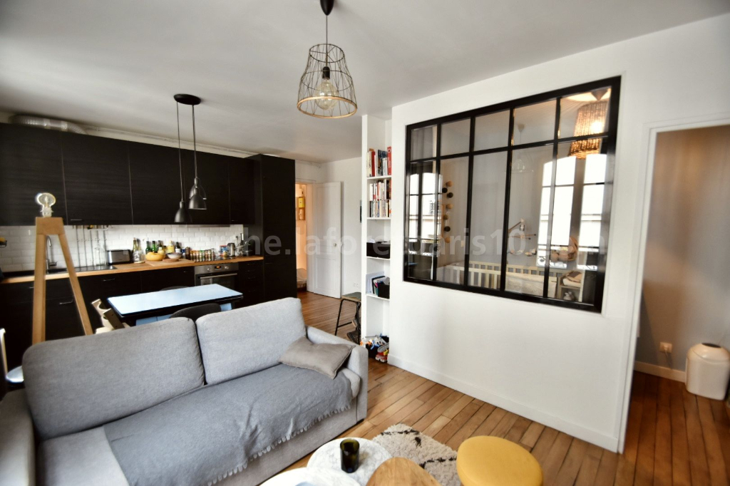 Maison à louer, 46m², Paris 10