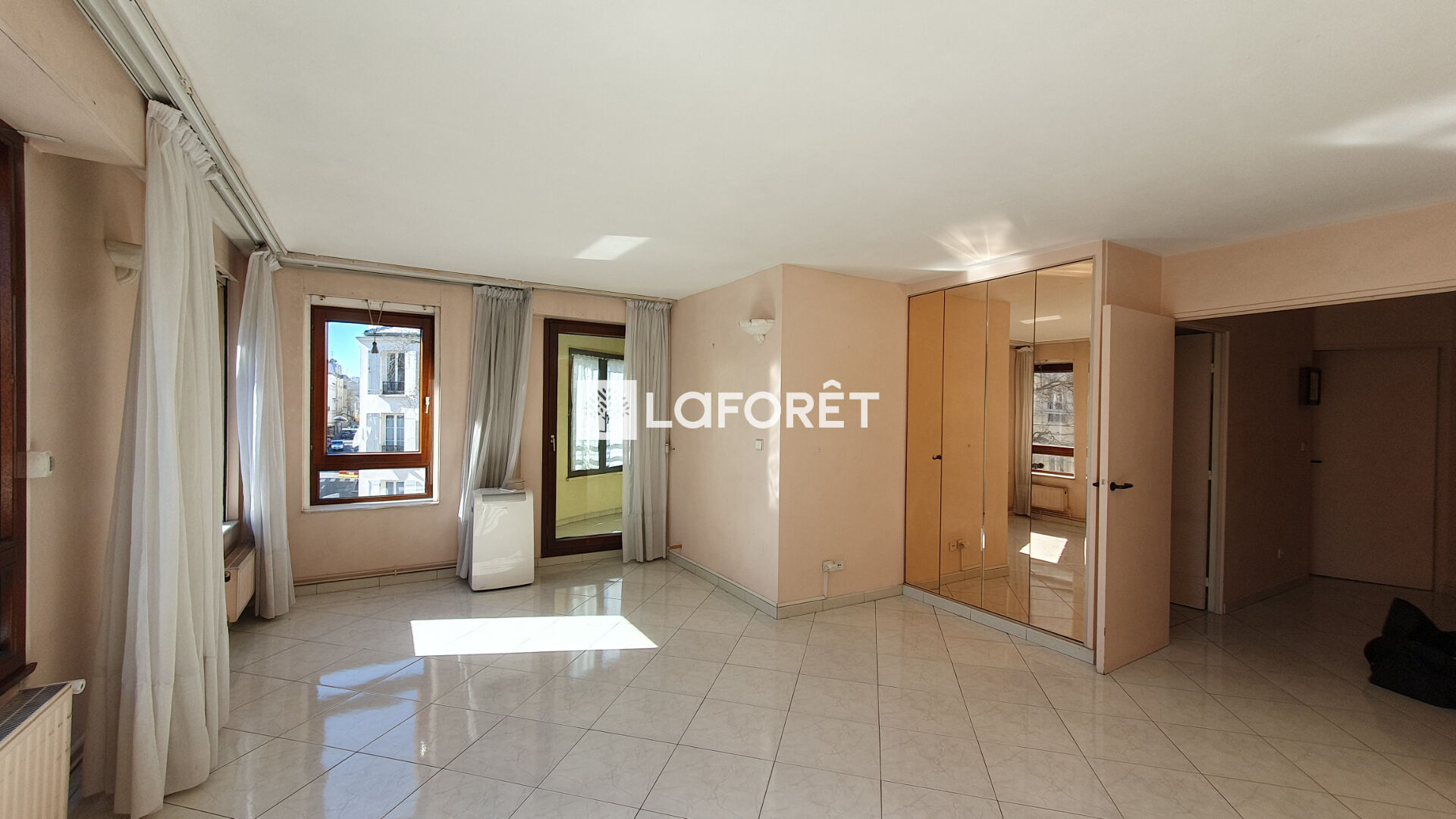 Appartement a louer paris-20e-arrondissement - 4 pièce(s) - 87.19 m2 - Surfyn