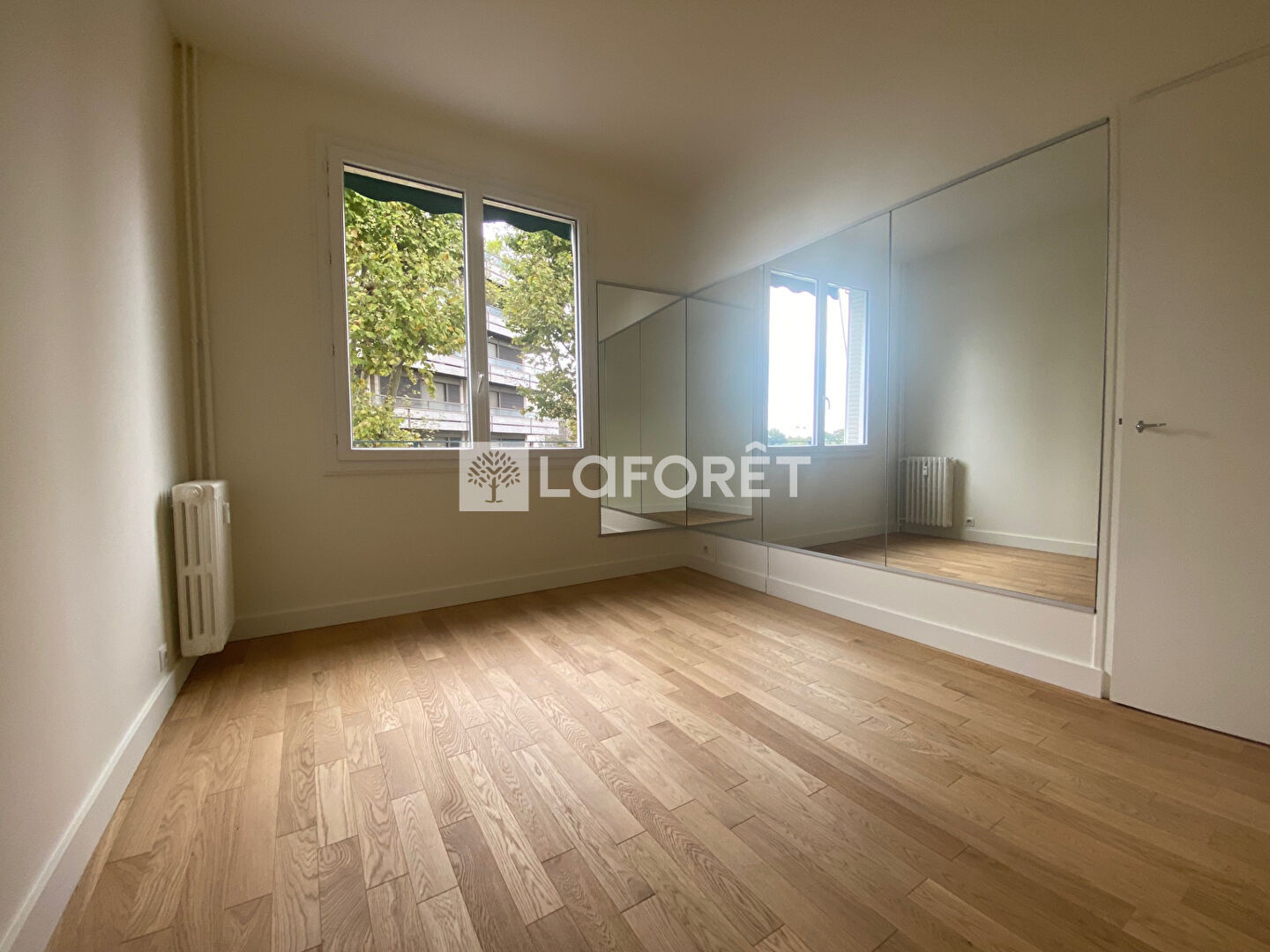 Appartement a louer paris-8e-arrondissement - 4 pièce(s) - 118.12 m2 - Surfyn