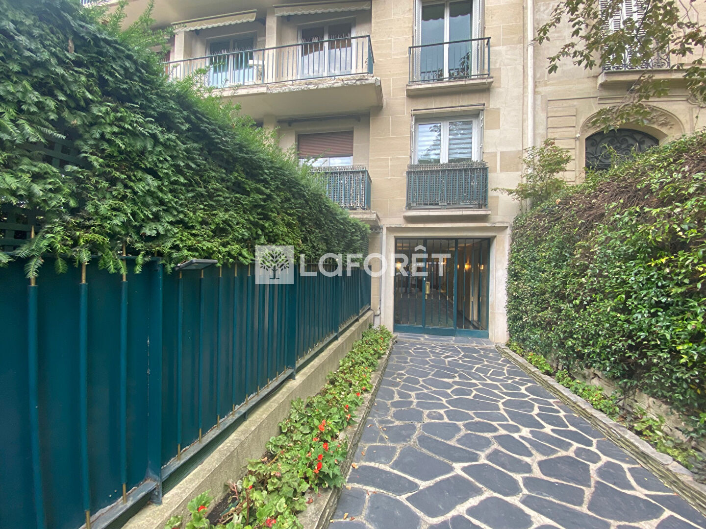 Appartement a louer paris-8e-arrondissement - 4 pièce(s) - 118.12 m2 - Surfyn