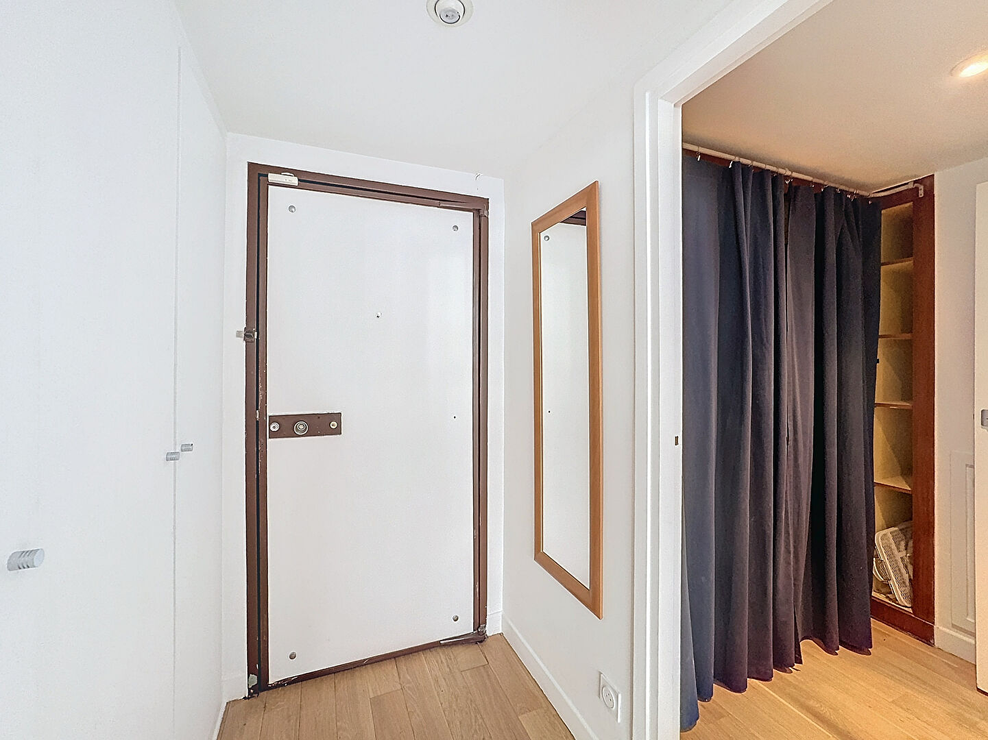 Appartement a louer paris-8e-arrondissement - 2 pièce(s) - 44.56 m2 - Surfyn