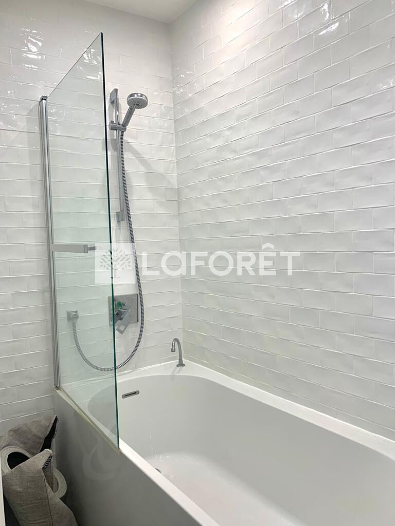 Appartement a louer paris-1er-arrondissement - 3 pièce(s) - 73.38 m2 - Surfyn