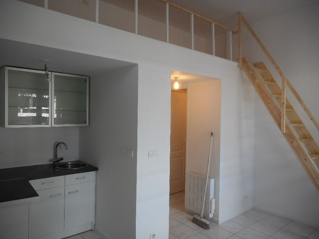 Appartement a louer plaisir - 1 pièce(s) - 17.25 m2 - Surfyn