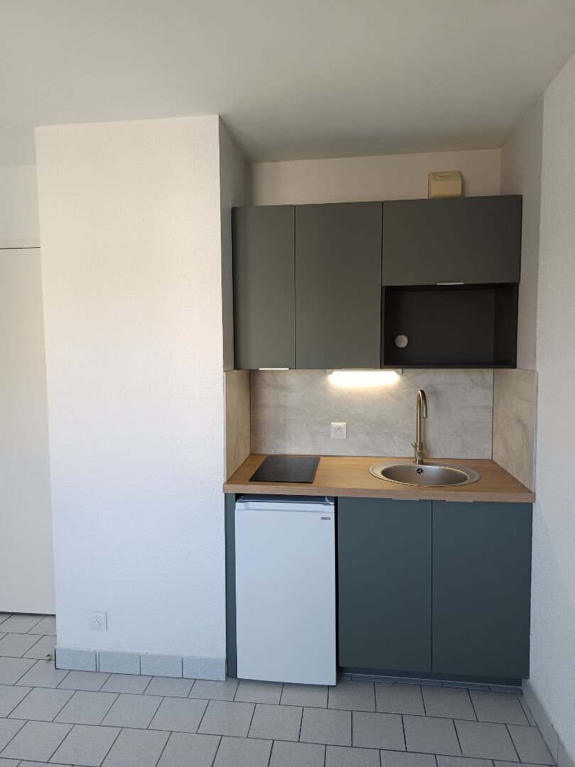 Maison à louer, 21m², POITIERS