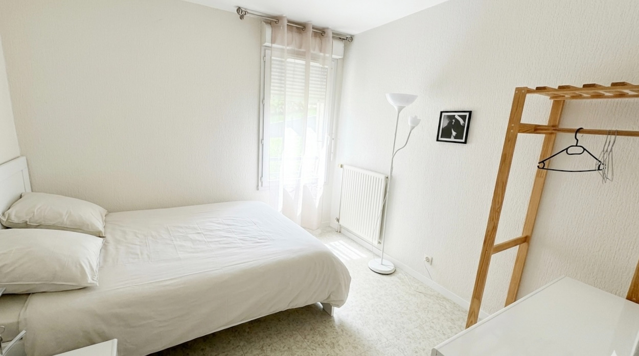 Maison à louer, 48m², SURESNES