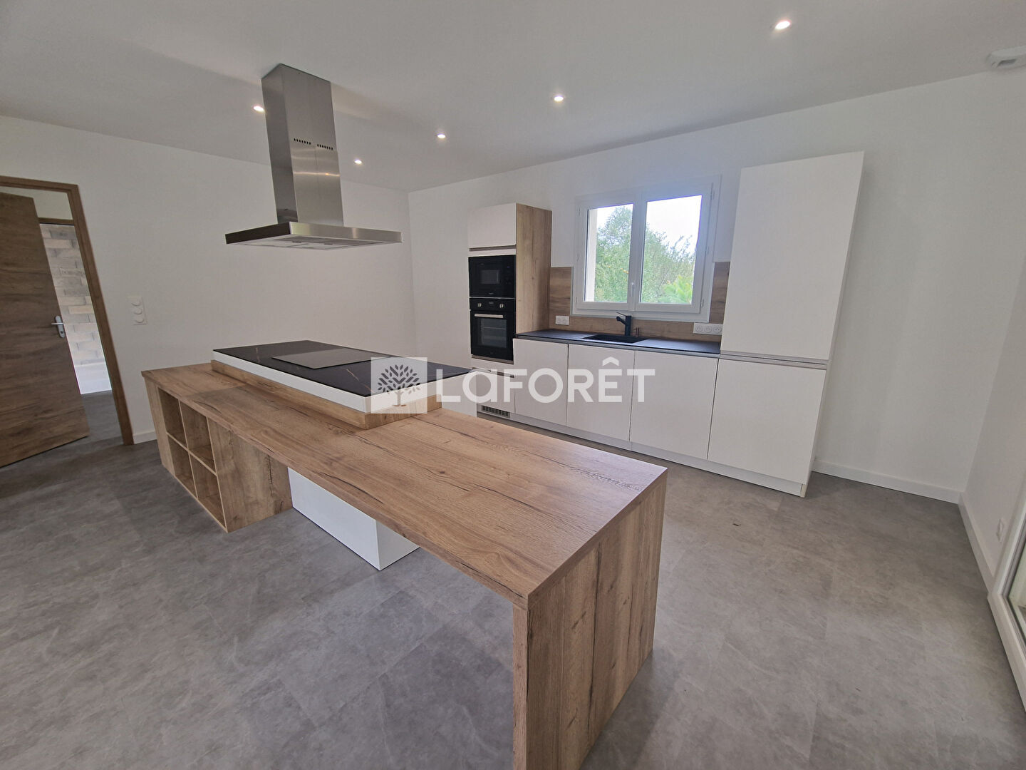 Maison à vendre, 117m², Montrozier