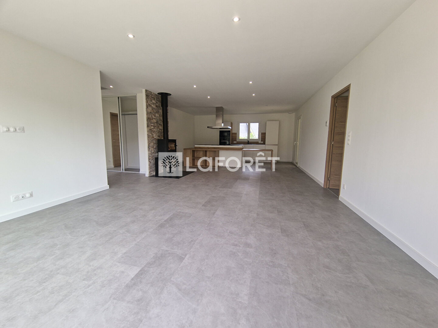 Maison à vendre, 117m², Montrozier