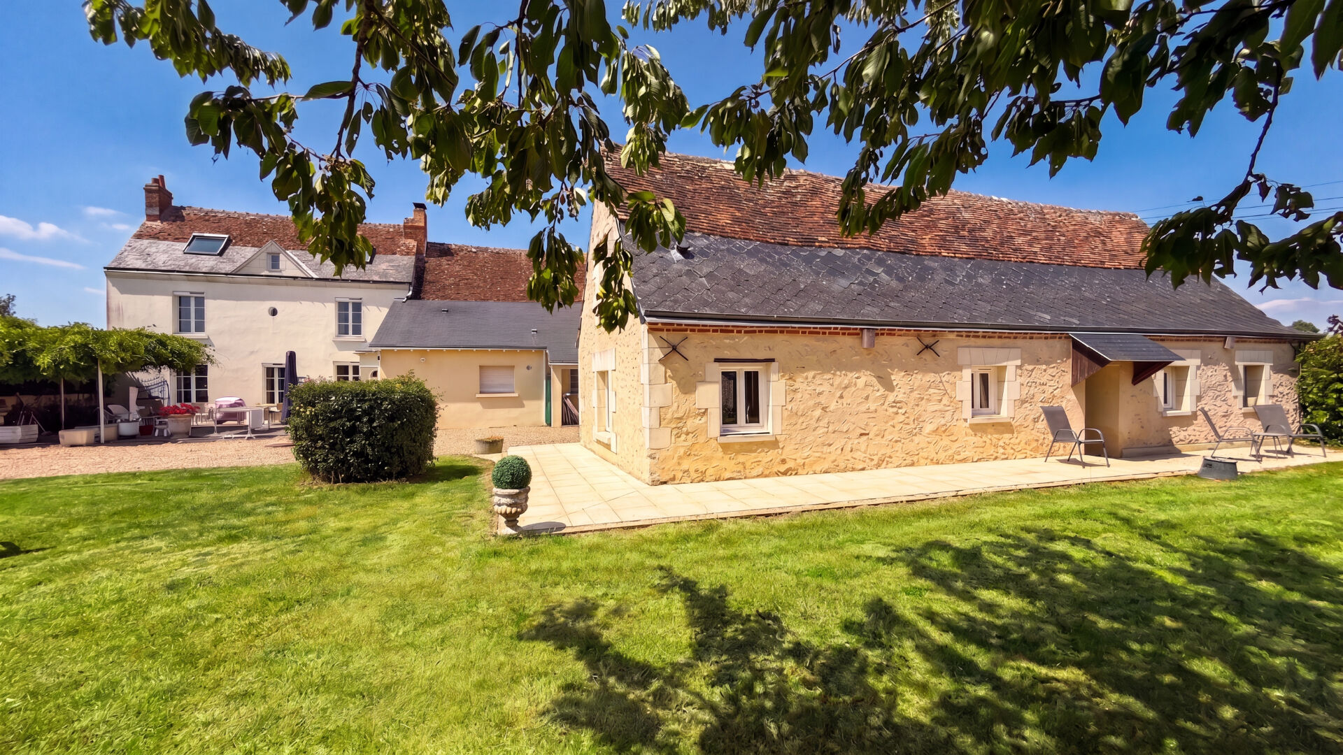 Maison à vendre, 220m², AZAY SUR CHER
