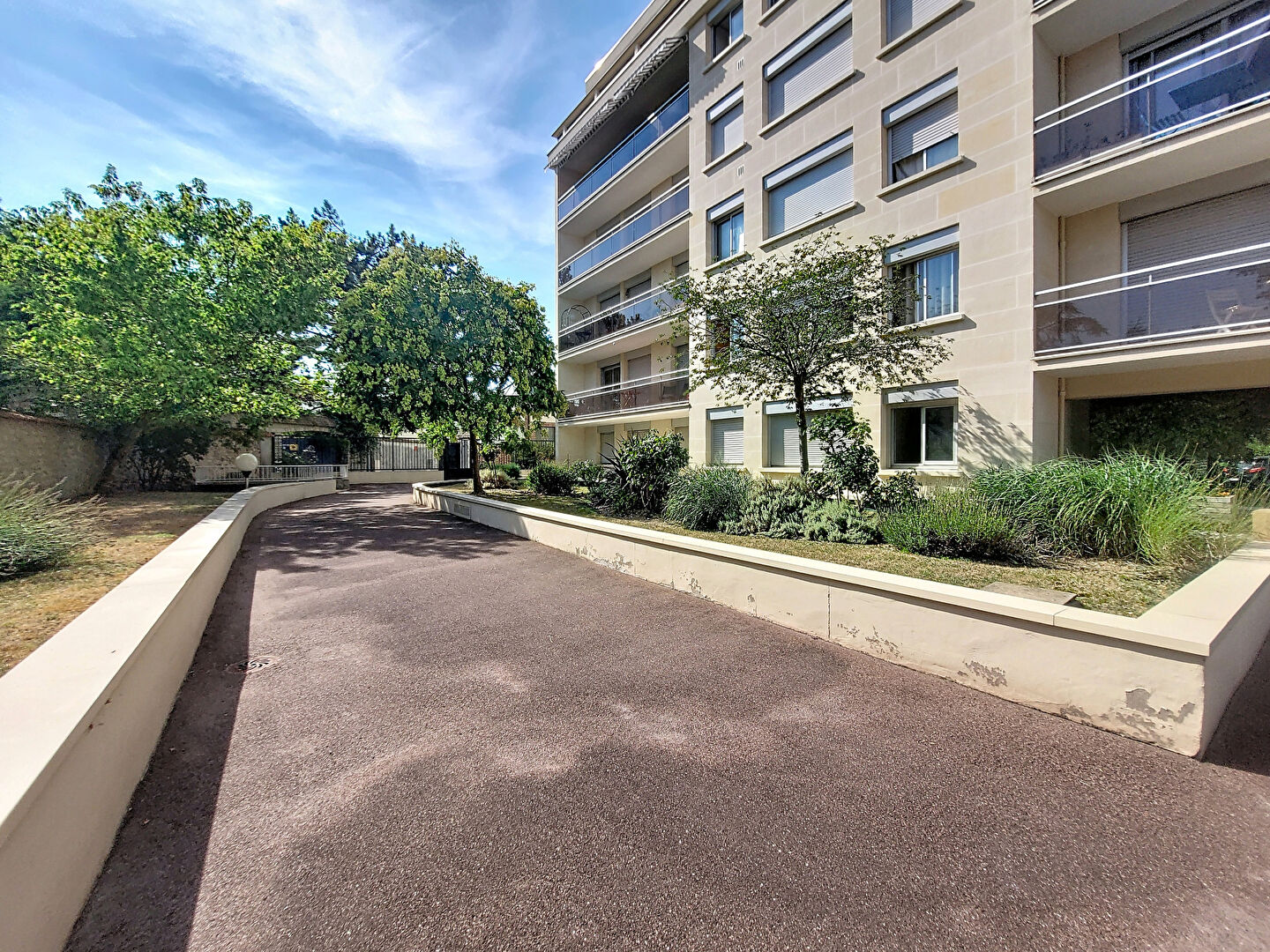 Maison à vendre, 94m², SAINT MAUR DES FOSSES