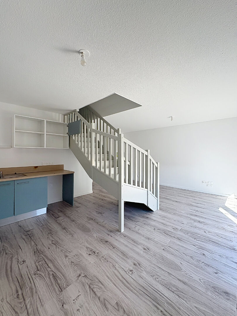 Maison à louer, 68m², VILLENAVE D ORNON