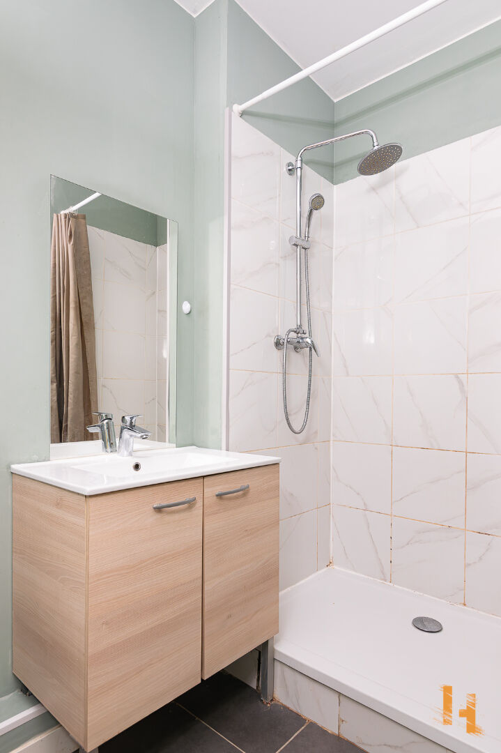 Maison à louer, 16m², Saint-Étienne