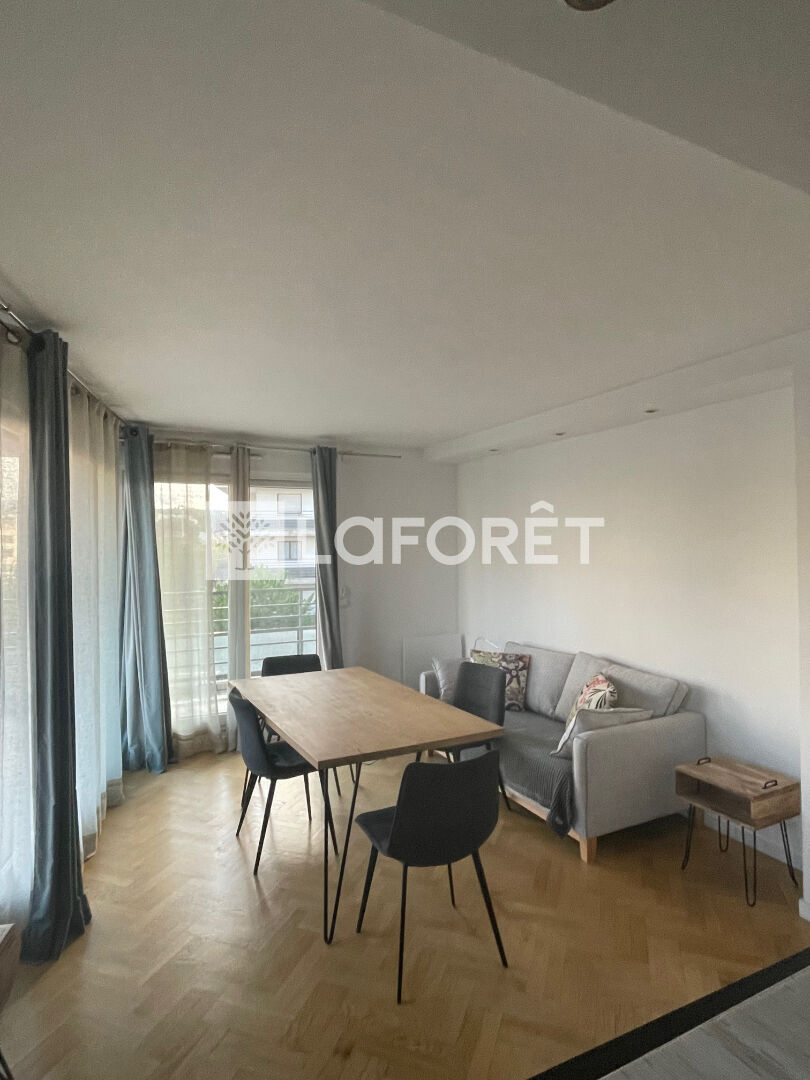 Maison à louer, 40m², Issy-les-Moulineaux