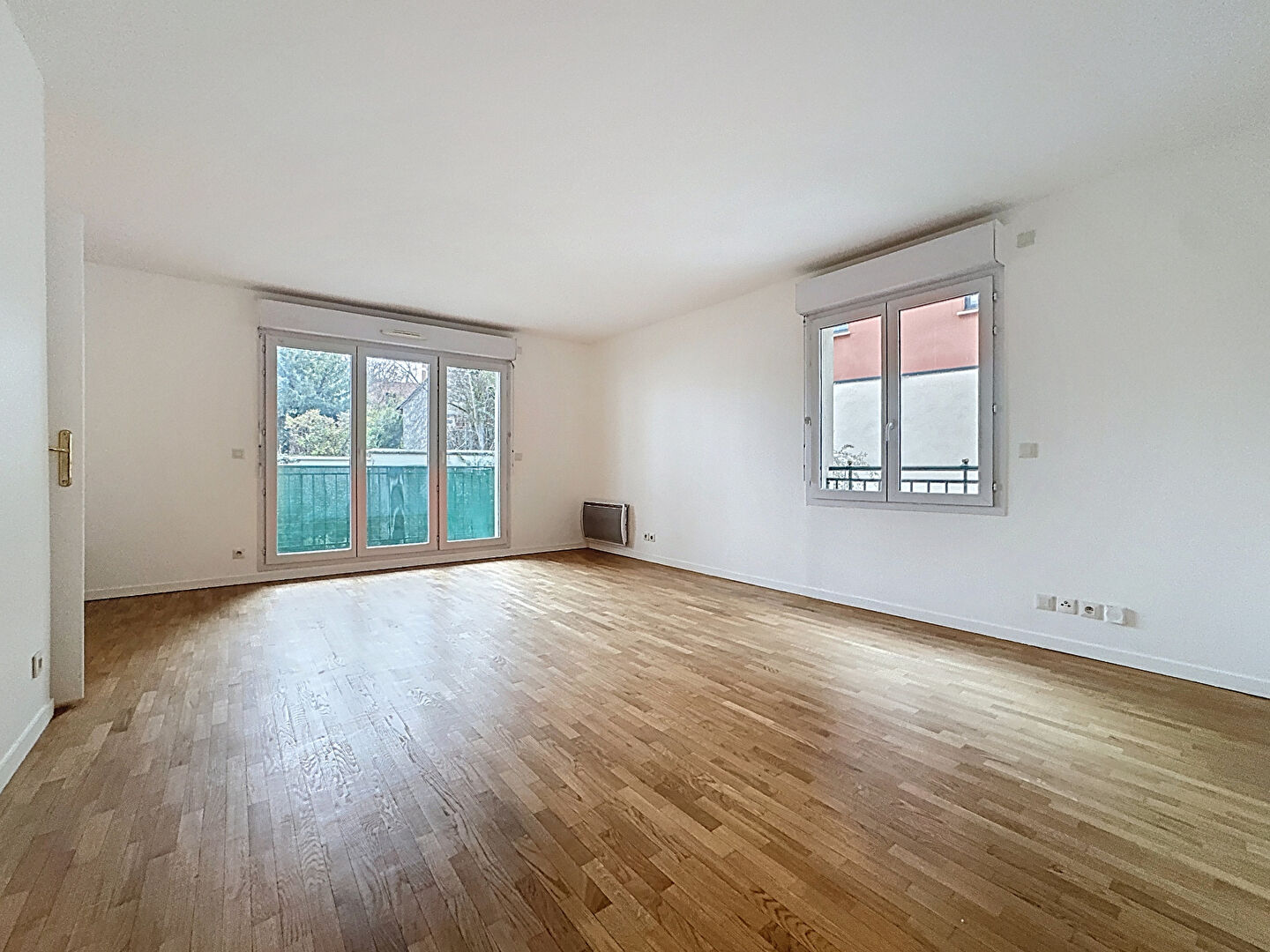 Appartement a louer suresnes - 4 pièce(s) - 93 m2 - Surfyn