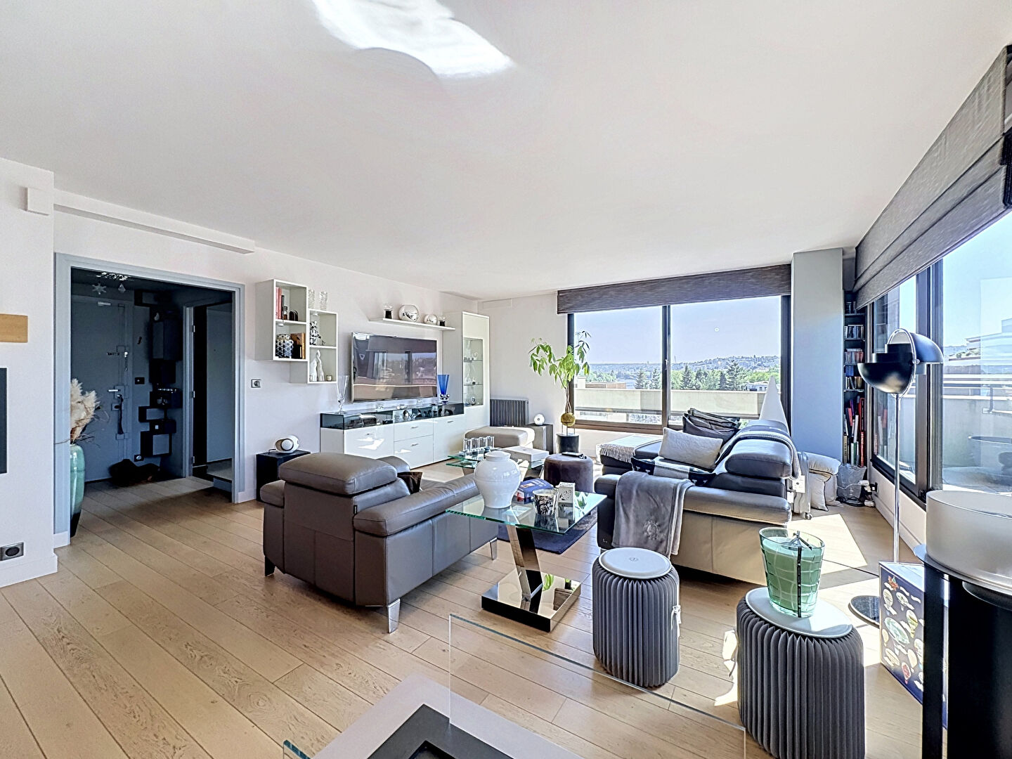 Appartement T3 - 100m² - Suresnes — 3 pièces, 100 m², 2 chambres — photo 5