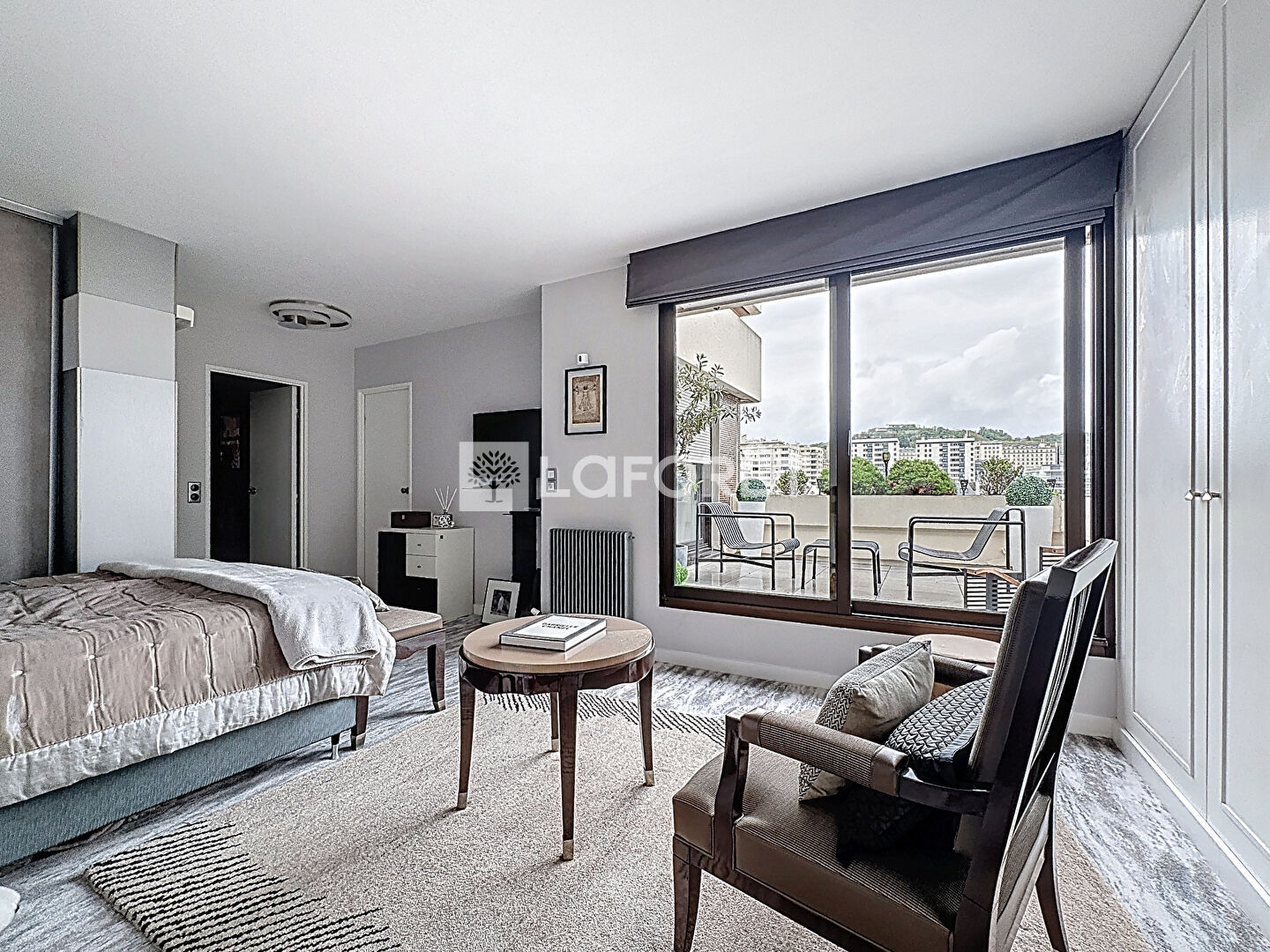 Appartement T3 - 100m² - Suresnes — 3 pièces, 100 m², 2 chambres — photo 12
