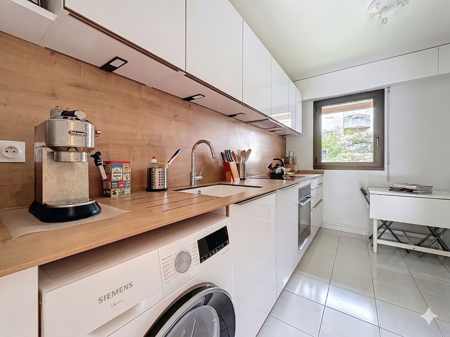 T4 Apartment - 1056 sq ft - Suresnes — 4-room, 98 sqm, 3 bedrooms — photo 16
