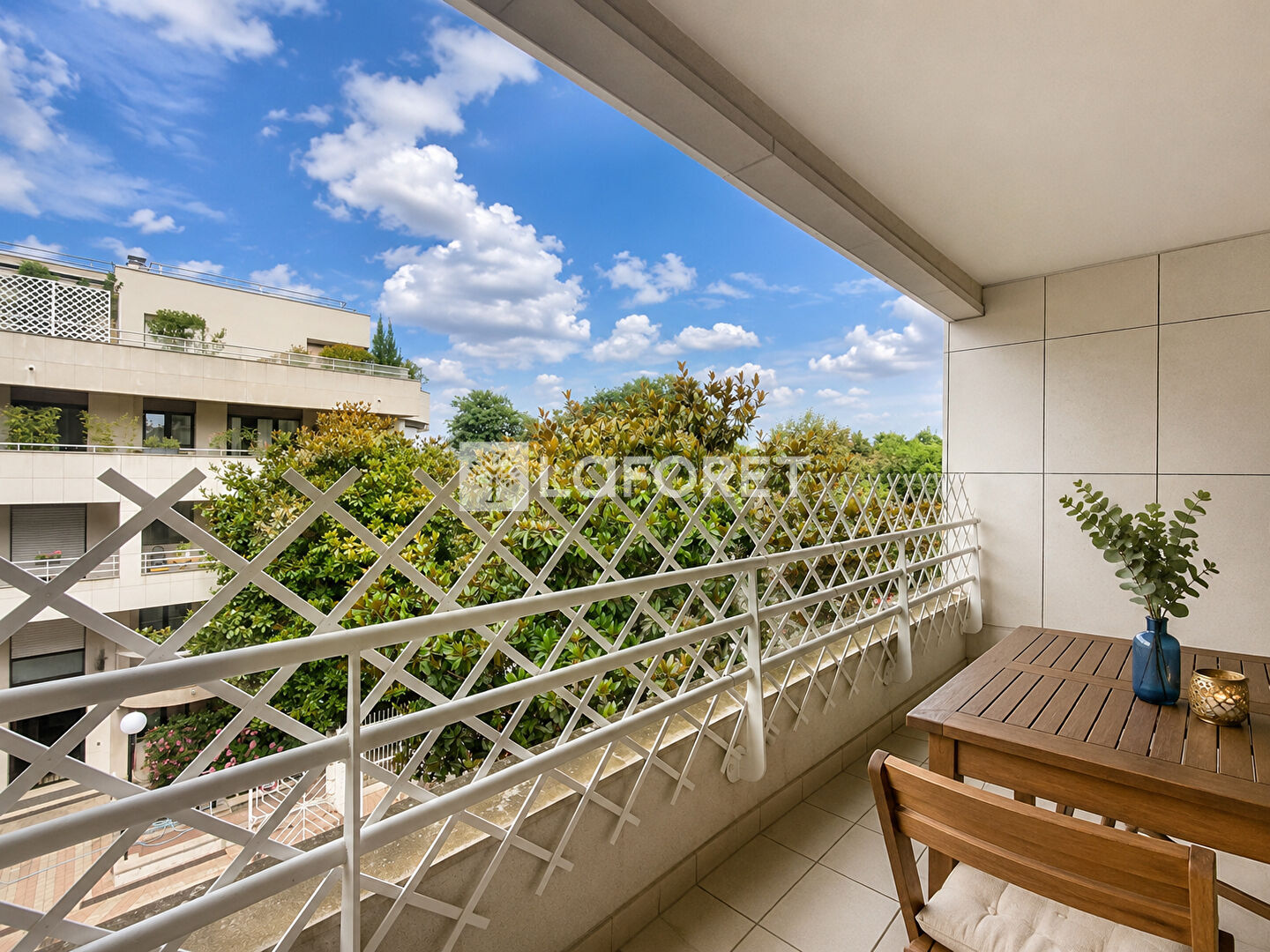 Appartement T3 - 67m² - Suresnes — 3 pièces, 67 m², 2 chambres — photo 2