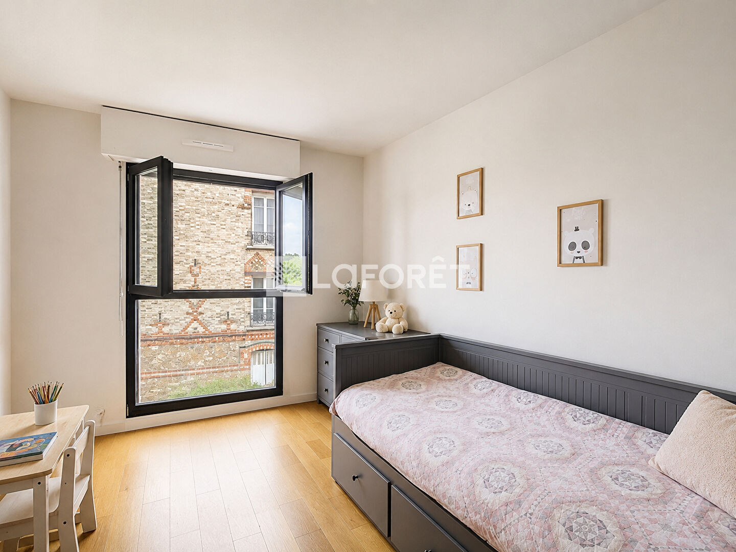 Appartement T3 - 67m² - Suresnes — 3 pièces, 67 m², 2 chambres — photo 6