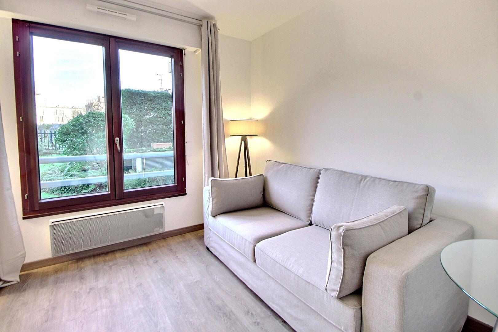 Maison à louer, 21m², SURESNES
