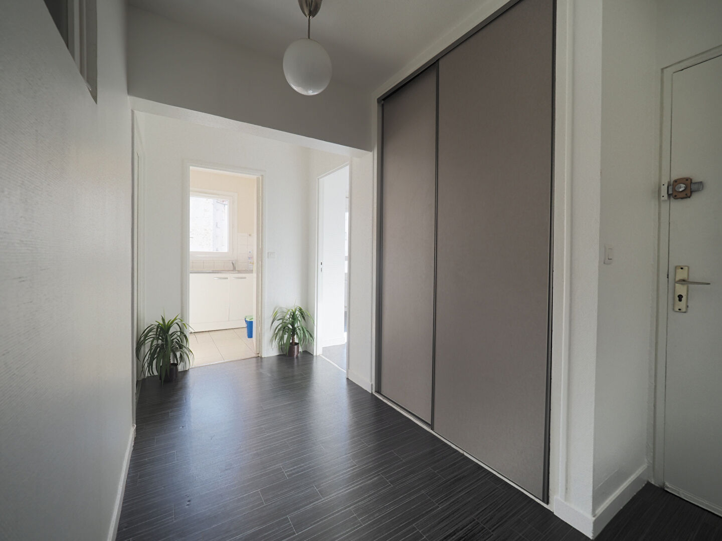 Maison à louer, 81m², Paris 20