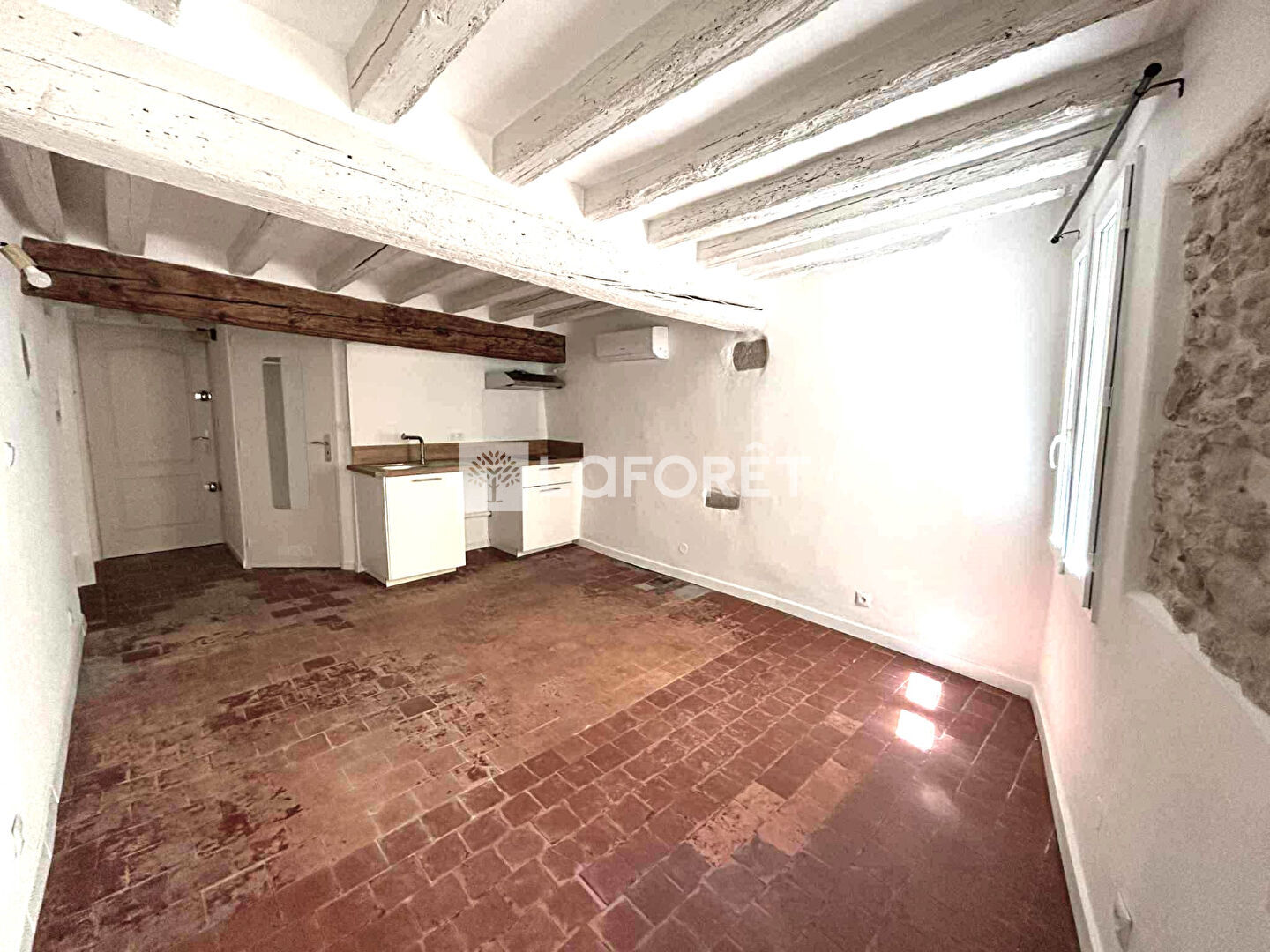 Maison à louer, 21m², L ISLE SUR LA SORGUE