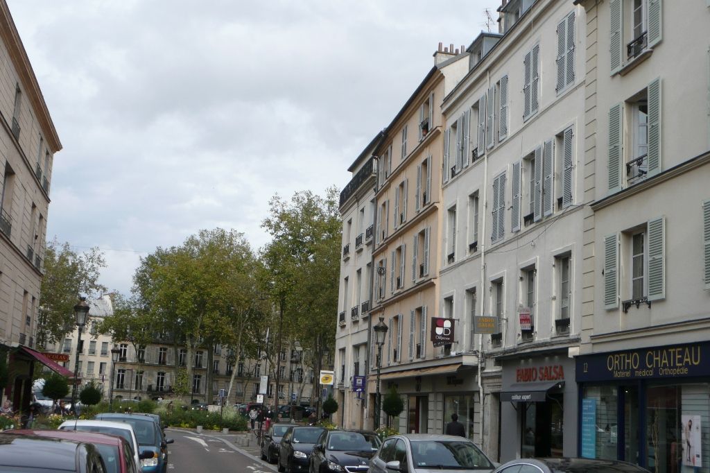 82 Rue Yves Le Coz 78000 Versailles