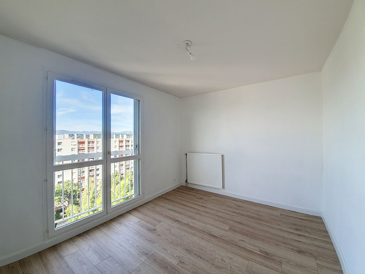 Maison à louer, 81m², MARSEILLE