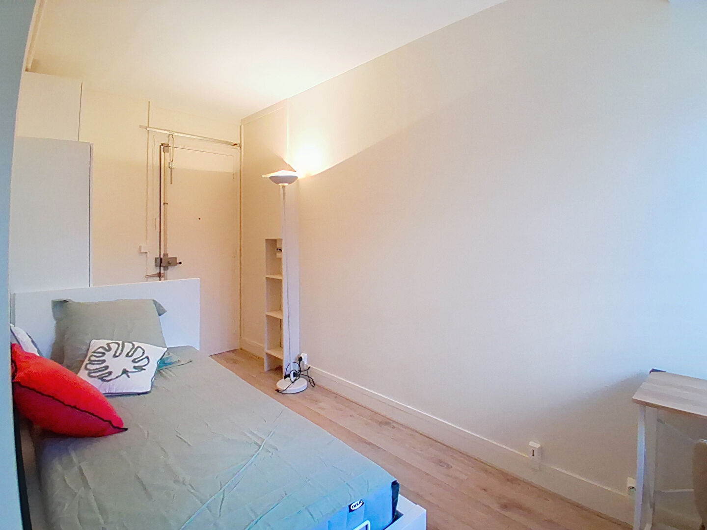 Appartement a louer paris-15e-arrondissement - 1 pièce(s) - 12.37 m2 - Surfyn