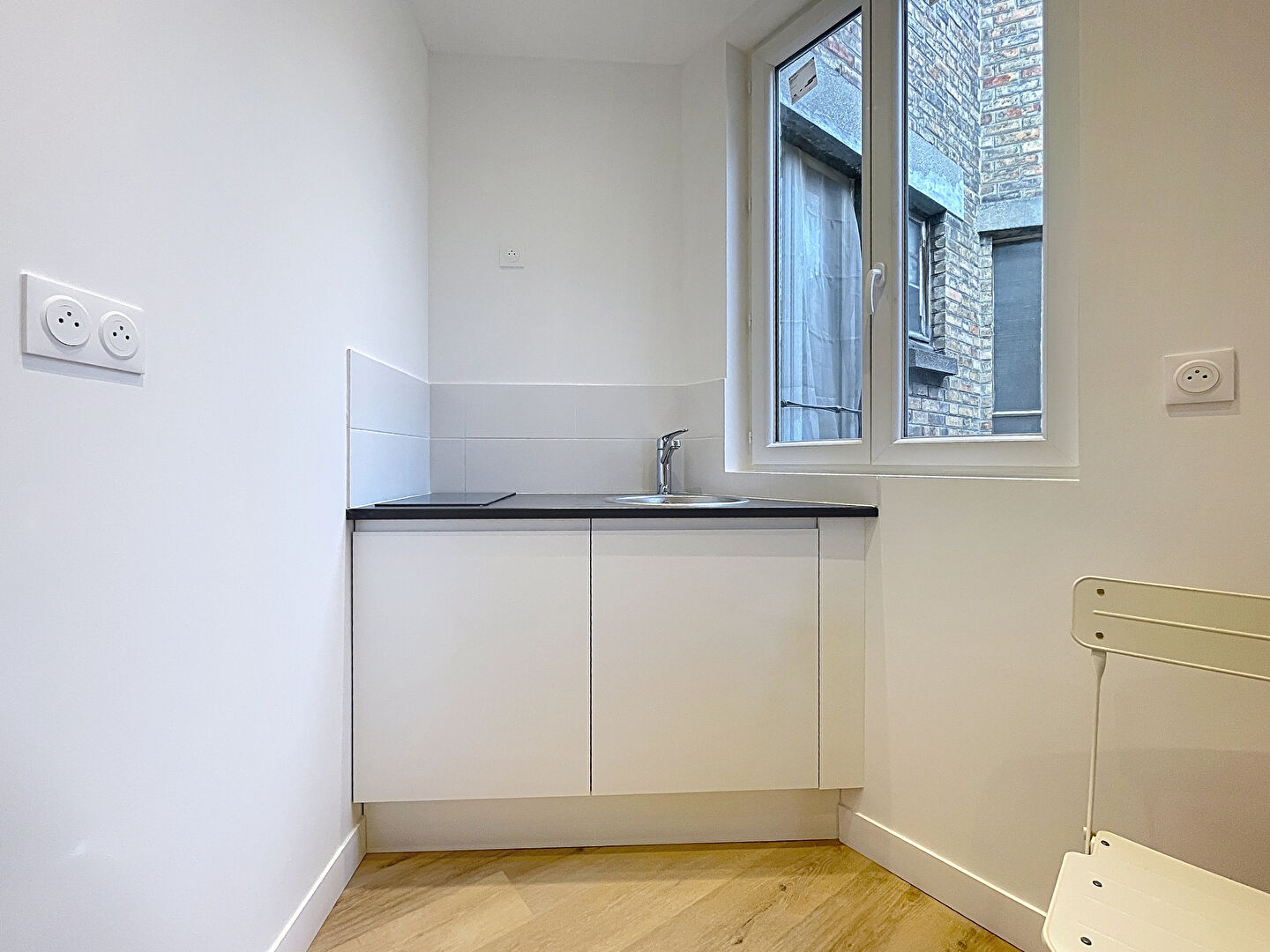 Maison à louer, 17m², Paris 14